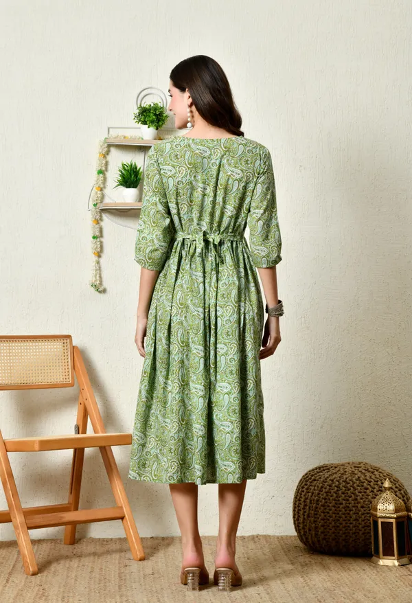 Floral_Feeding_Maternity_Kurti__For_Women