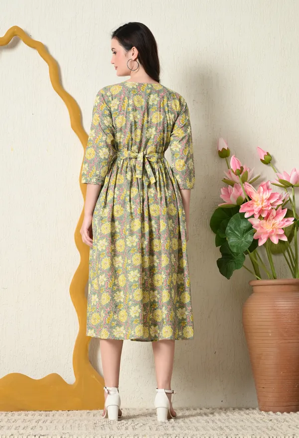 Floral_Feeding_Maternity_Kurti__For_Women