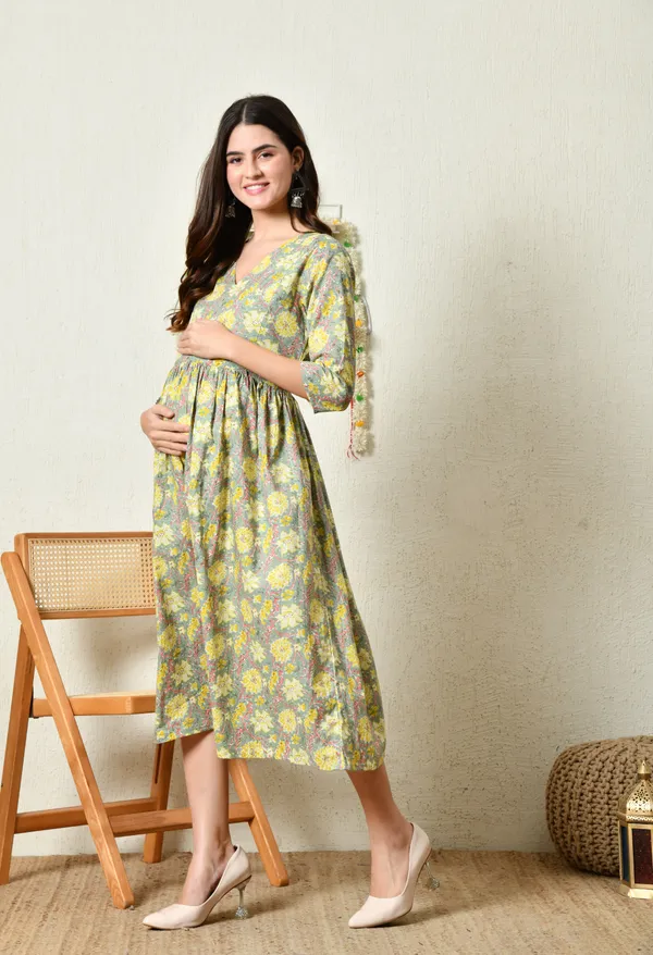 Floral_Feeding_Maternity_Kurti__For_Women