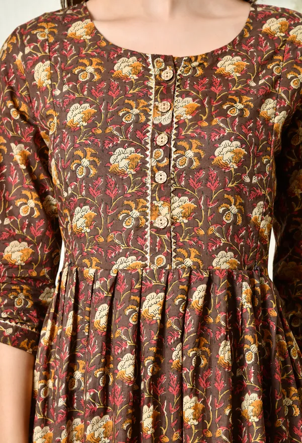 Floral_Feeding_Maternity_Kurti__For_Women