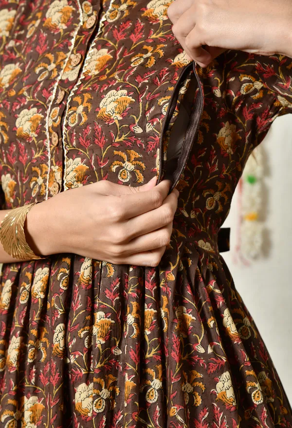 Floral_Feeding_Maternity_Kurti__For_Women