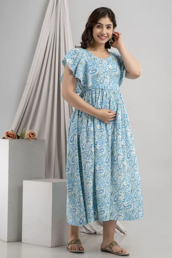 Beautiful_Maternity_Gown_For_Women