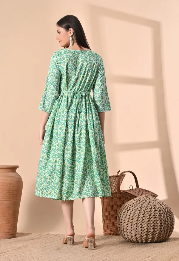 Green_Maternity_wear_by_SILAKIVA