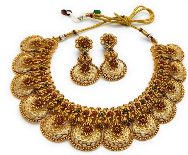 Antique_Gold_Necklace_Set_for_Women
