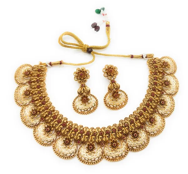 Antique_Red_Stone_Necklace_Set_for_Women,_Choker_Traditional_Jewellery_Set_for_Womens