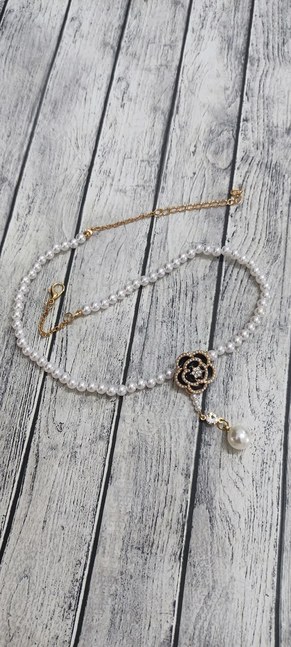Black_Rose_pendent_pearl_chain_for_women_Girls