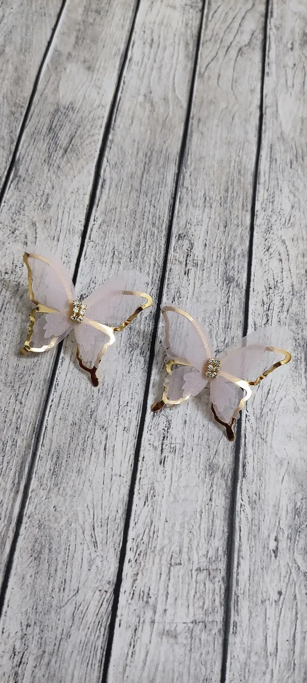 Butterfly_Design_Earrings_with_Crystal_Accents_(pink)