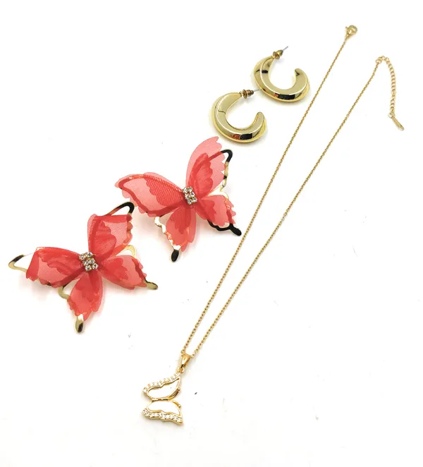 Jewelry_Gift_for_Your_Girlfriend_this_Valentine's_Day_3_Pieces_in_combo_sets