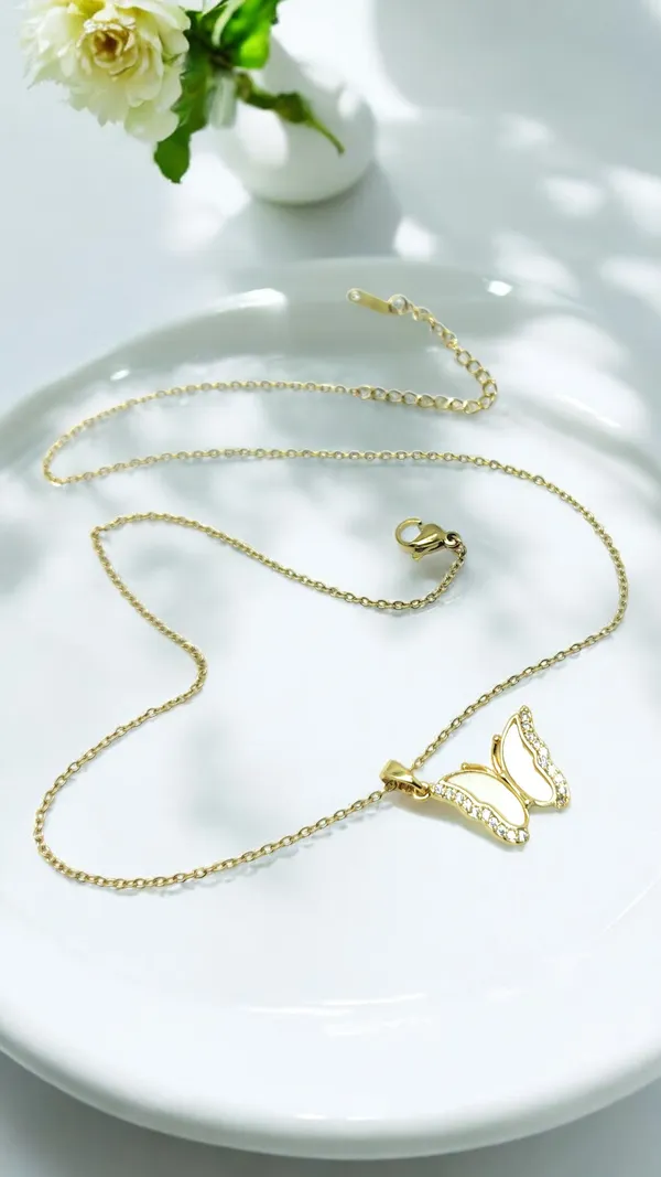 Gold-Plated_Chain__with_Butterfly_Pendant
