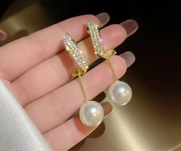 Pack_Of_2_Pearl_Gold_Plated_Earrings