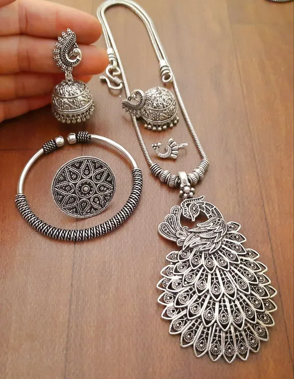 Peacock_combo_Metal_Silver_and_Pendant_Set_for_Women