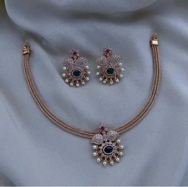 Green_Exquisite_Leaf_Style_Gold_Necklace_Set_For_Women