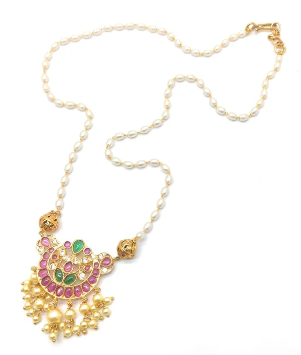 Multicolor_Elegant_Pendant_Rice_Pearl_Necklace_With_Pearl_Hanging_Earrings_For_Women