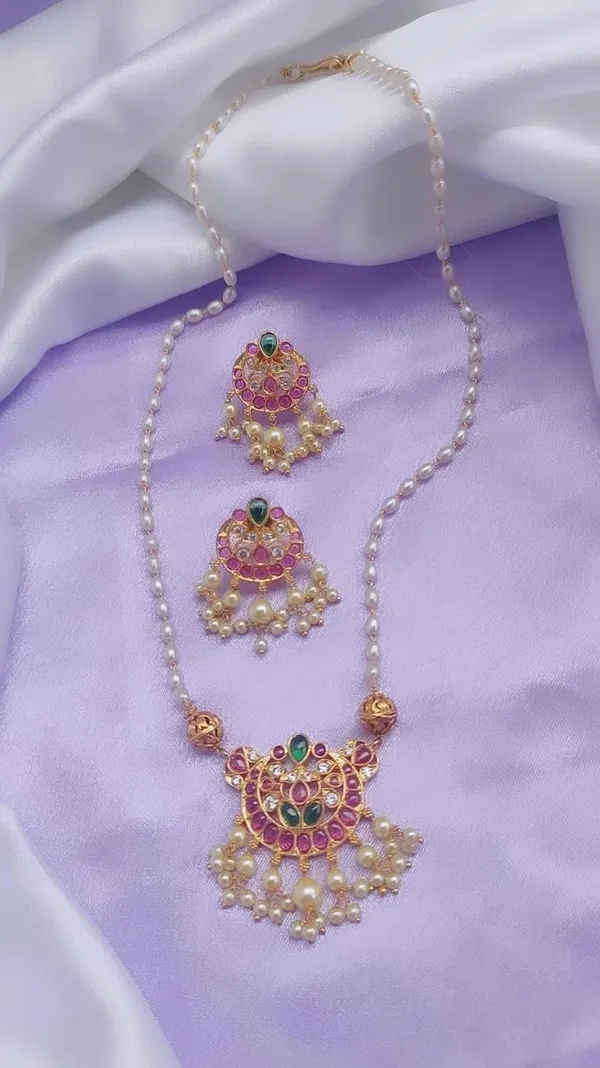 Multicolor_Elegant_Pendant_Rice_Pearl_Necklace_With_Pearl_Hanging_Earrings_For_Women