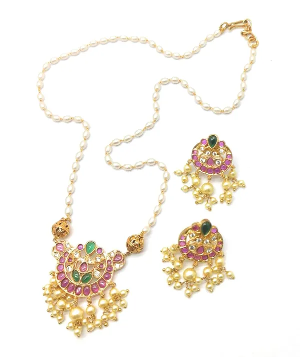 Multicolor_Elegant_Pendant_Rice_Pearl_Necklace_With_Pearl_Hanging_Earrings_For_Women