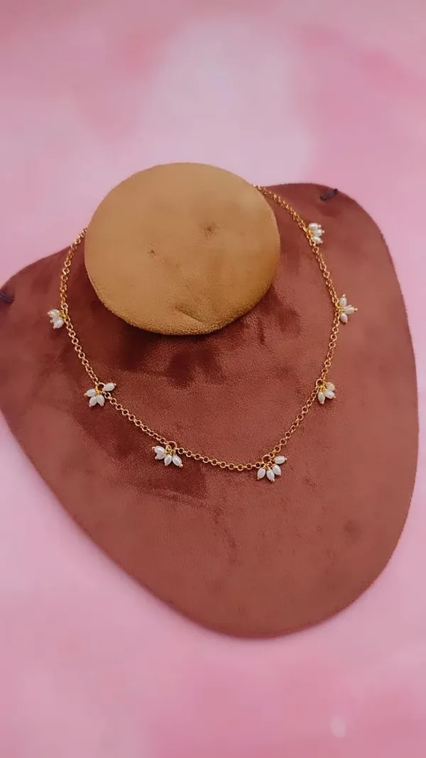 Gold_Antique_Rice_Beads_Hanging_Necklace_For_Women