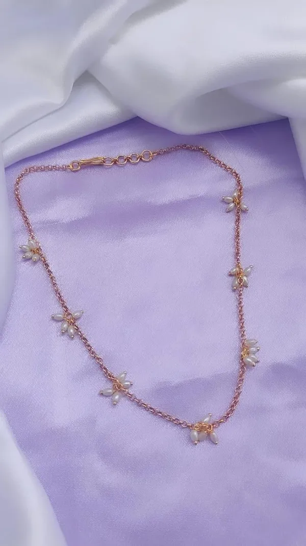 Gold_Antique_Rice_Beads_Hanging_Necklace_For_Women
