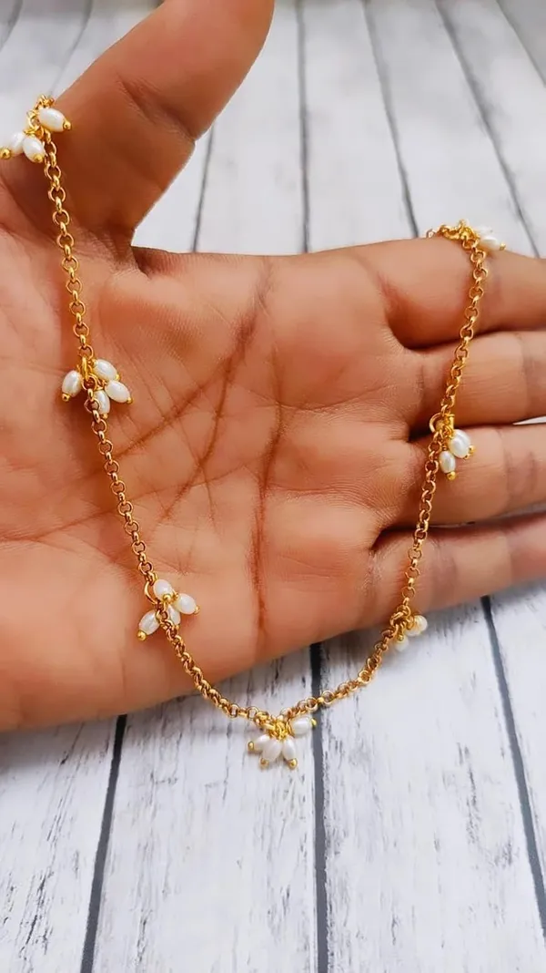 Gold_Antique_Rice_Beads_Hanging_Necklace_For_Women