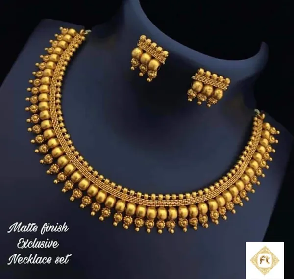 Gold_Antique_Finish_Necklace_With_Earrings_Set_For_Women
