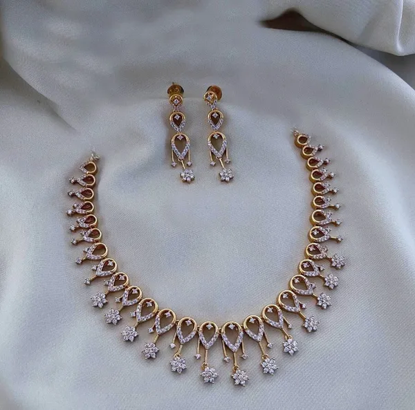 White_&_Gold_American_Diamond_Stone_Antique_Necklace_With_Earrings_Set_For_Women