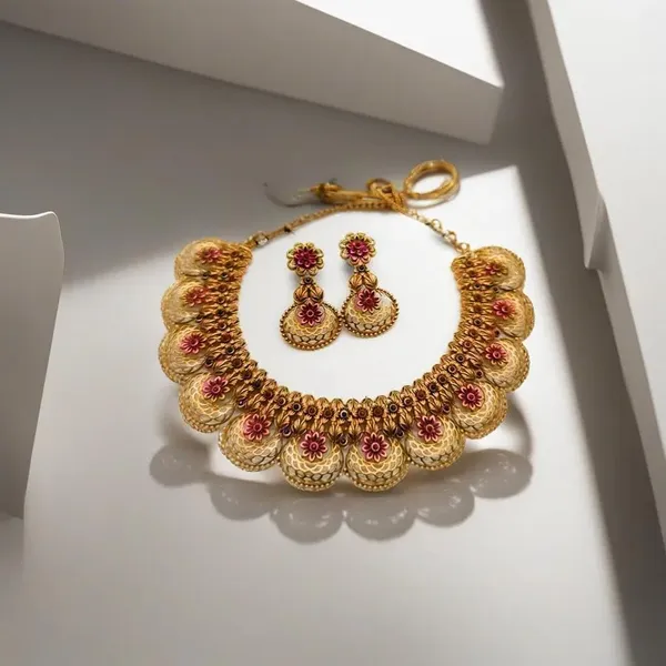 Gold_&_Red_Traditional_Antique_Red_Stone_Necklace_With_Earrings_For_Women