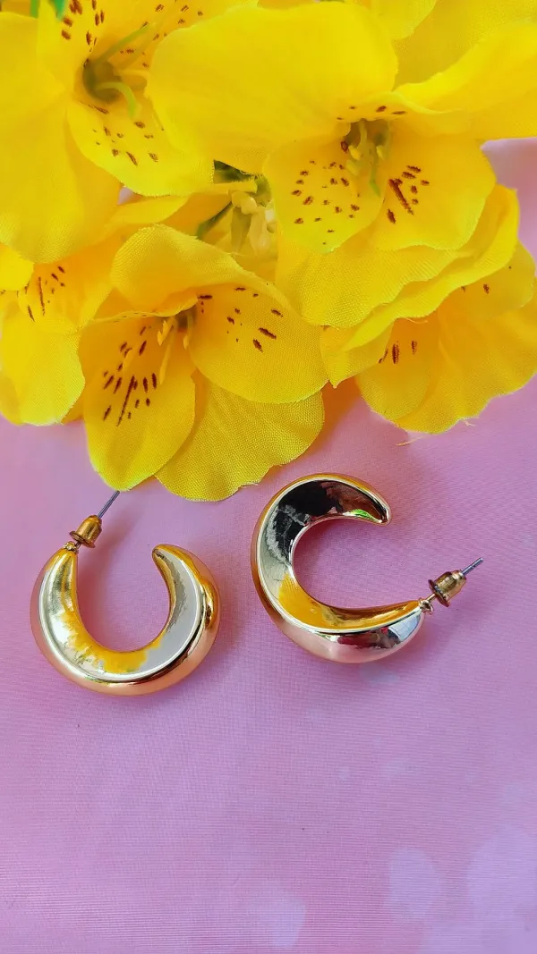 Moon_Charm_Earrings_For_Women
