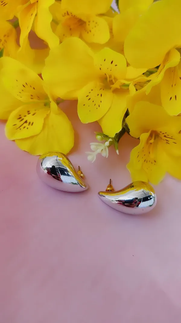 Silver_Water_drop_earrings
