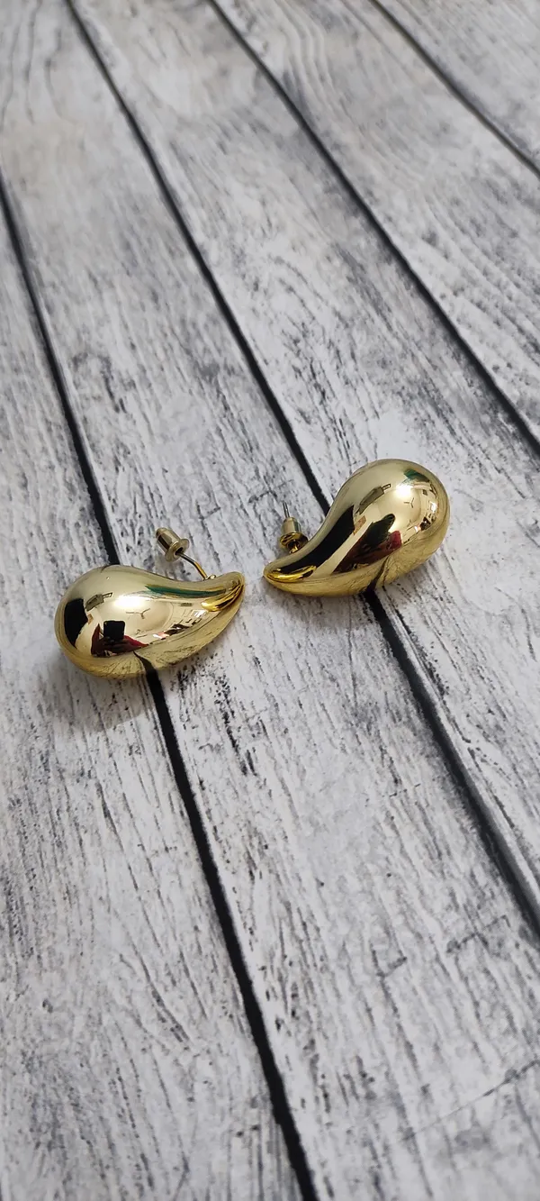 Gold_Water_earrings_For_Women