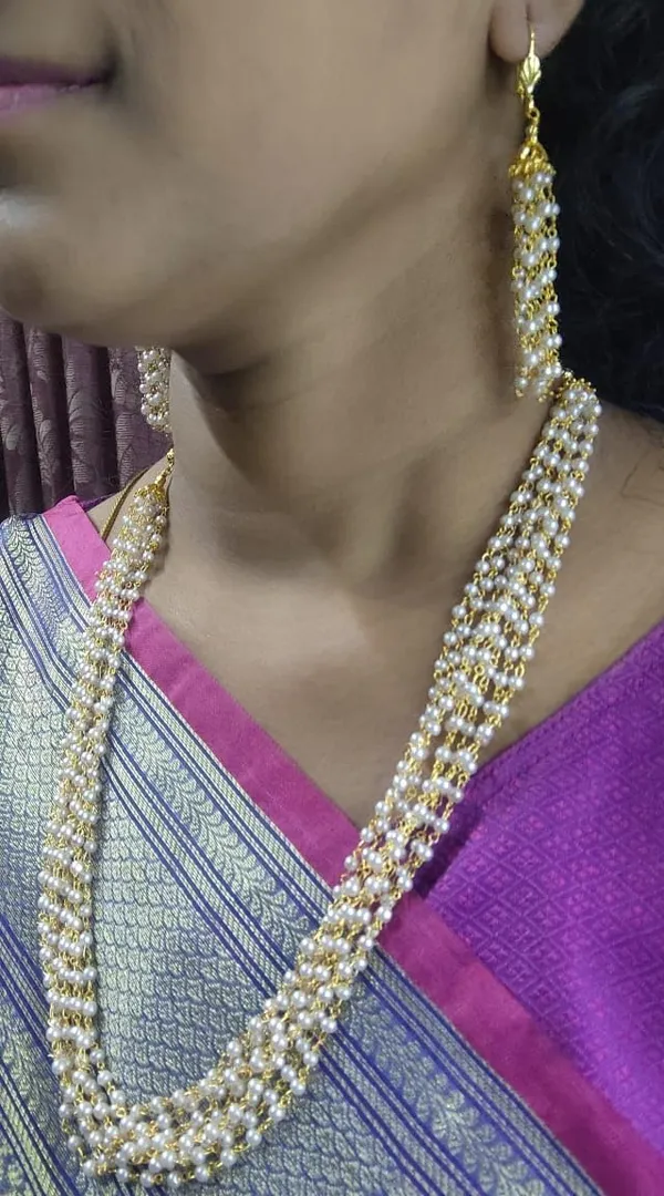White_Antique_Dazzling_Pearl_And_Gold_Multistrand_Set_For_Women