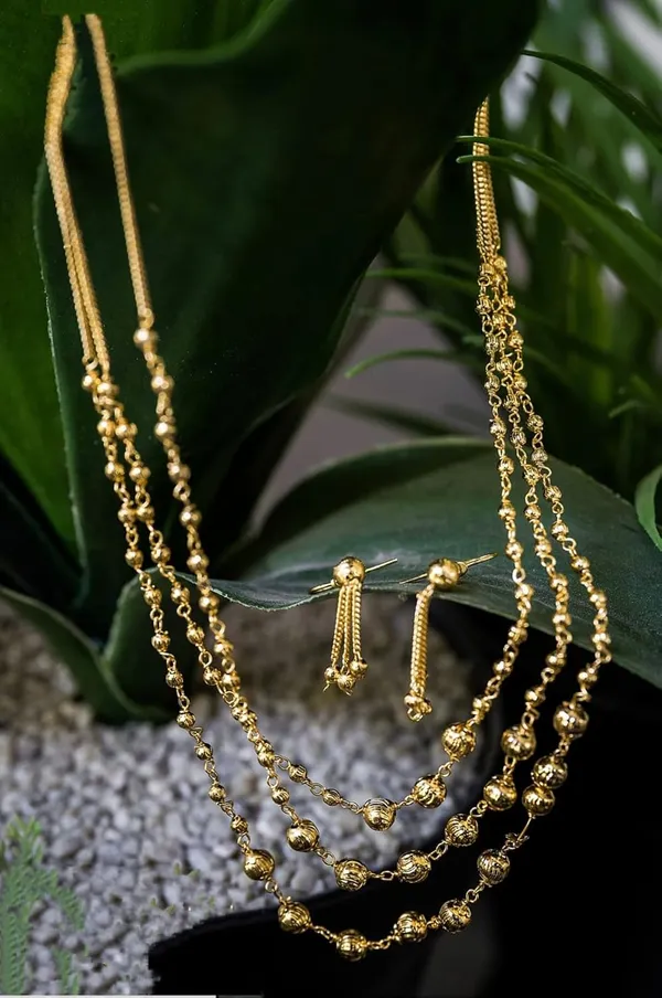Gold_Pearl_Step_Chain_With_Matching_Earrings_For_Women