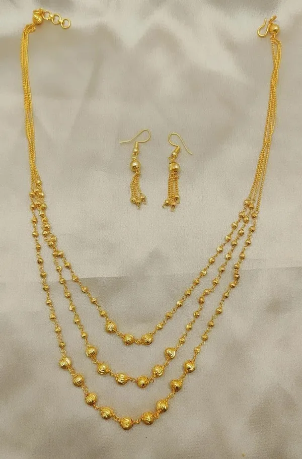 Gold_Pearl_Step_Chain_With_Matching_Earrings_For_Women