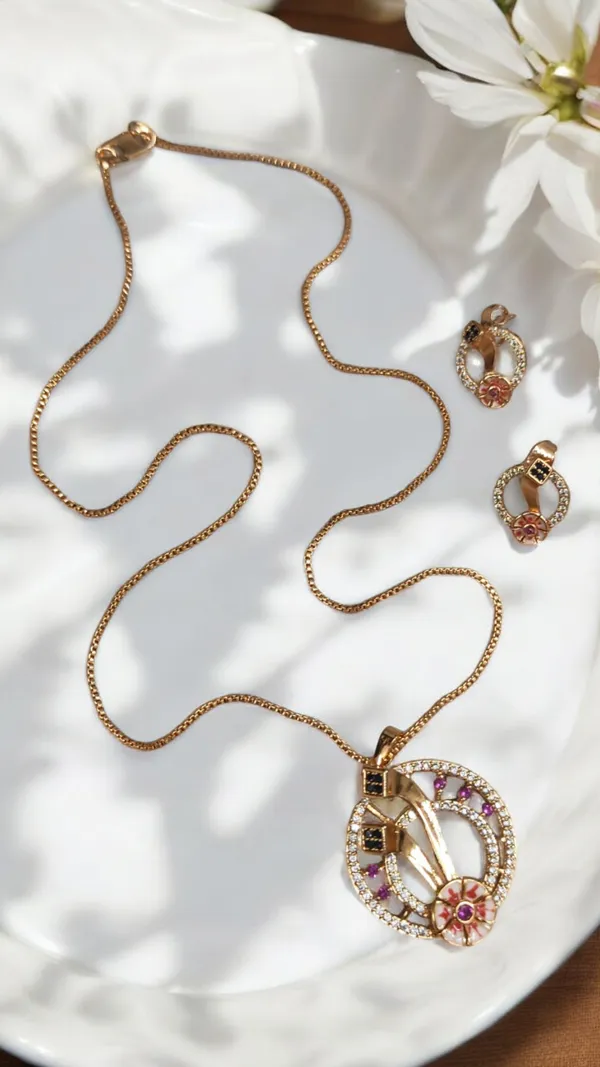 Round_Flower_Design_Chain