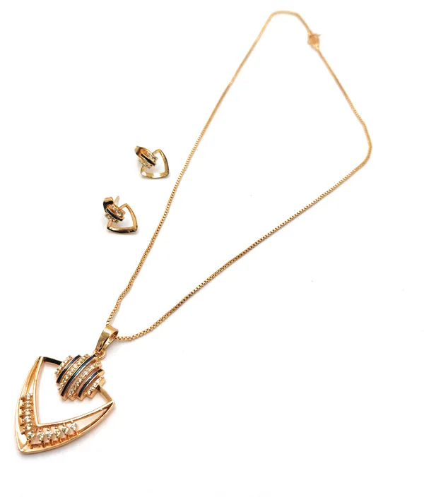 Blue_Triangle_and_Gold_Chain