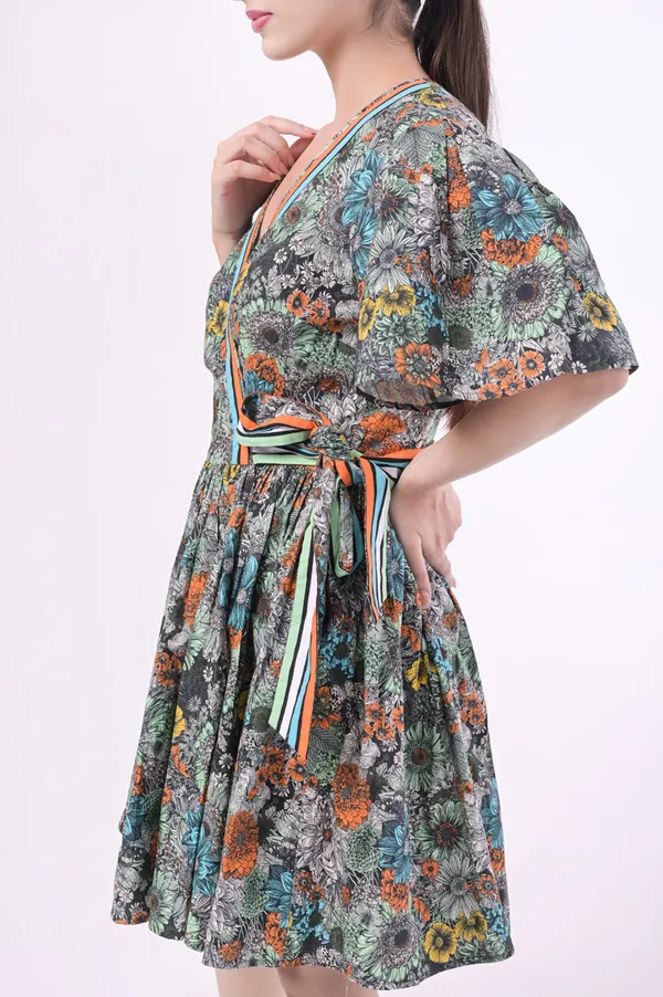 Multicolor_Poplin_Cotton_V_Neck_Half_Sleeve_Dress_for_Women