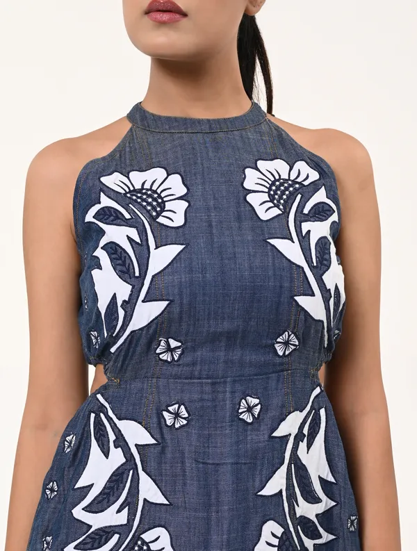 Blue_Tencel_Denim_Halter_Neck_Sleeveless_Dress_for_Women
