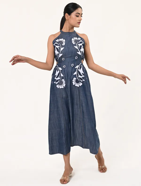 Blue_Tencel_Denim_Halter_Neck_Sleeveless_Dress_for_Women