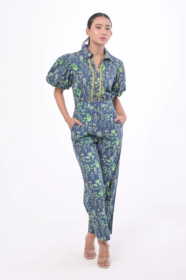 Green_Poplin_Cotton_Coller_Neck_Short_&_Puffed_Jumpsuit_for_Women