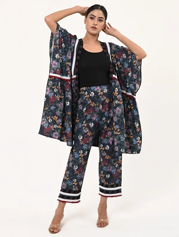 Multicolor_Cotton_Flared_Sleeve_Shrug_for_Women