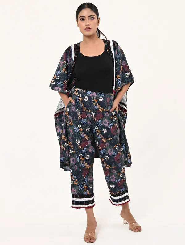 Multicolor_Cotton_Flared_Sleeve_Shrug_for_Women