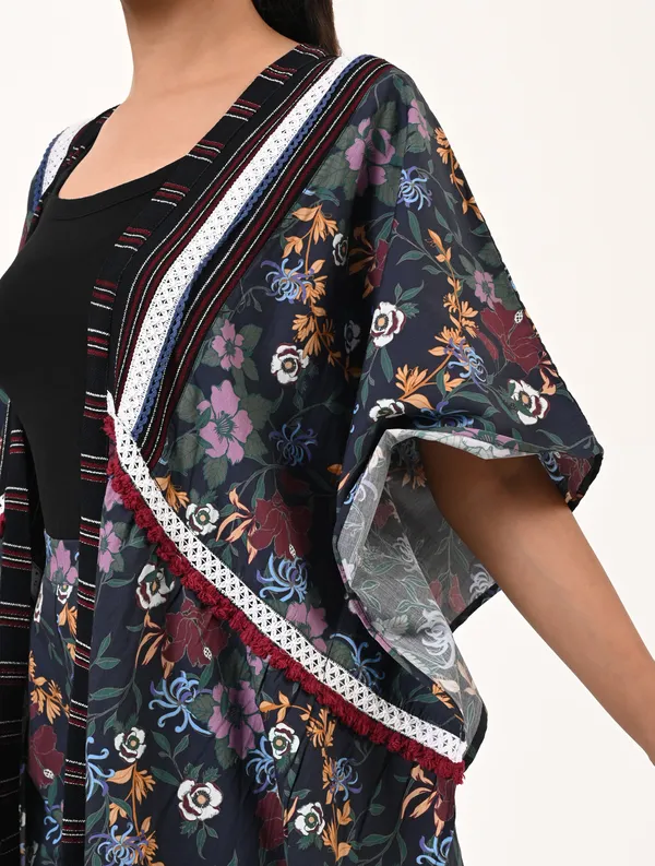 Multicolor_Cotton_Flared_Sleeve_Shrug_for_Women