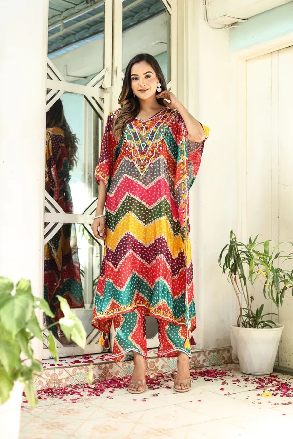 Chinnon_Regular_Fit_Solid_Kaftan_And_Pant_Set_For_WomenChinnon_Regular_Fit_Solid_Kaftan_And_Pant_Set_For_Women