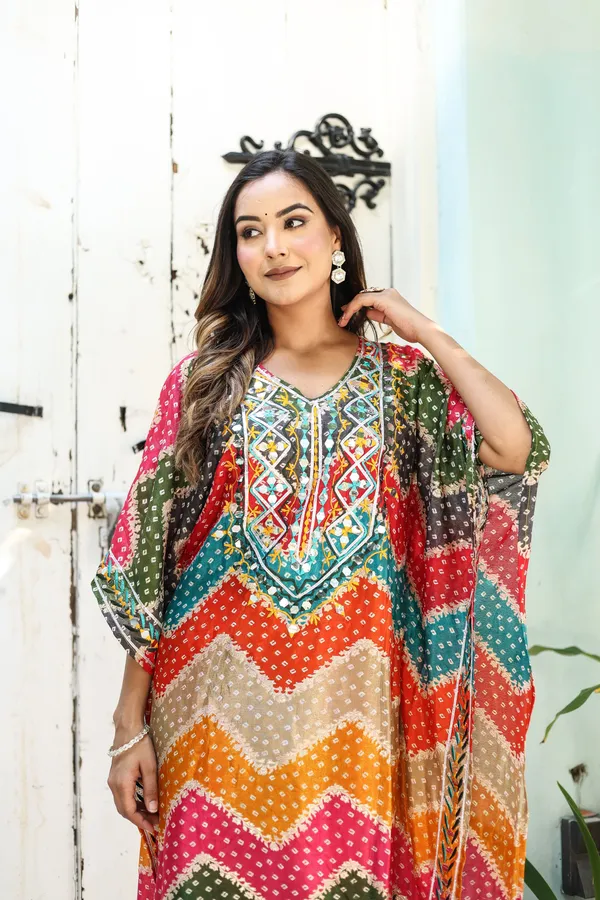 Chinnon_Regular_Fit_Solid_Kaftan_And_Pant_Set_For_WomenChinnon_Regular_Fit_Solid_Kaftan_And_Pant_Set_For_Women