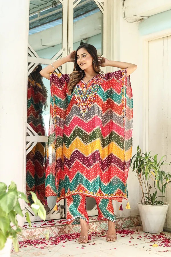 Chinnon_Regular_Fit_Solid_Kaftan_And_Pant_Set_For_WomenChinnon_Regular_Fit_Solid_Kaftan_And_Pant_Set_For_Women
