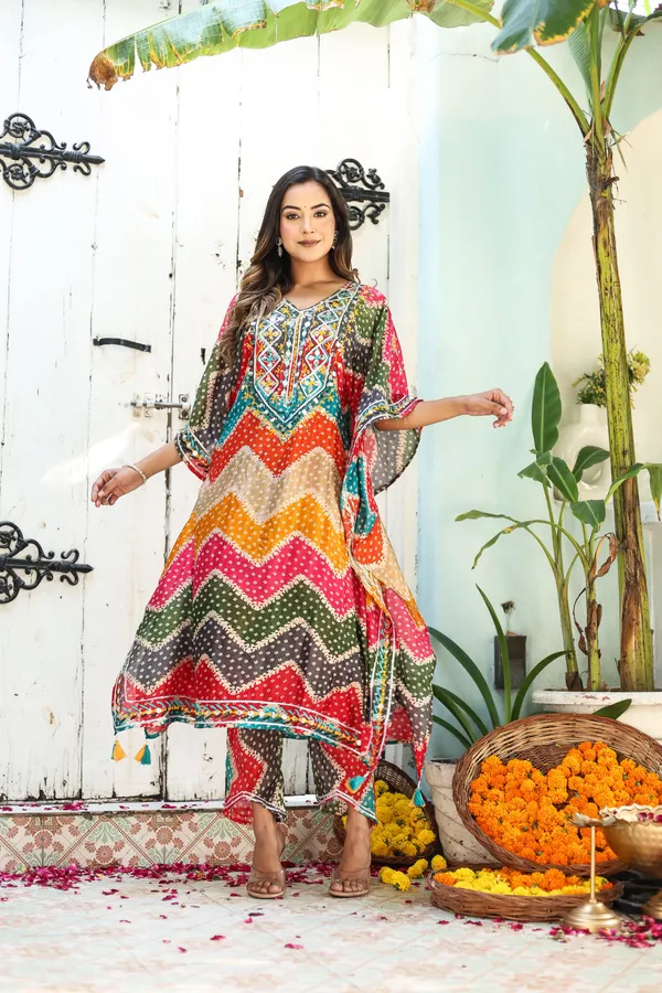 Chinnon_Regular_Fit_Solid_Kaftan_And_Pant_Set_For_WomenChinnon_Regular_Fit_Solid_Kaftan_And_Pant_Set_For_Women