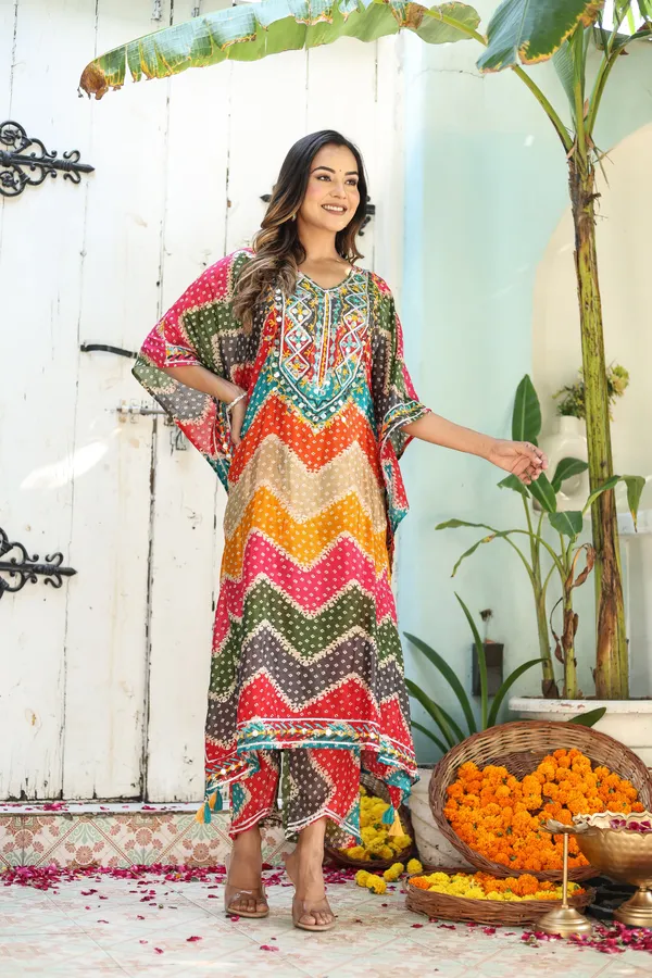 Chinnon_Regular_Fit_Solid_Kaftan_And_Pant_Set_For_WomenChinnon_Regular_Fit_Solid_Kaftan_And_Pant_Set_For_Women