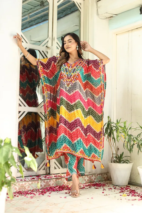 Chinnon_Regular_Fit_Solid_Kaftan_And_Pant_Set_For_WomenChinnon_Regular_Fit_Solid_Kaftan_And_Pant_Set_For_Women
