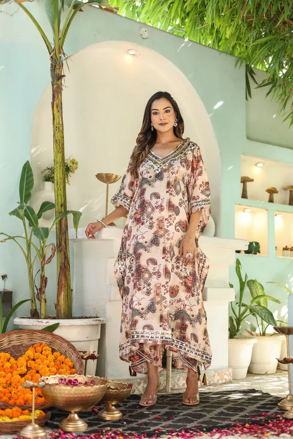 Chinnon_Regular_Fit_Solid_Kaftan_And_Pant_Set_For_WomenChinnon_Regular_Fit_Solid_Kaftan_And_Pant_Set_For_Women