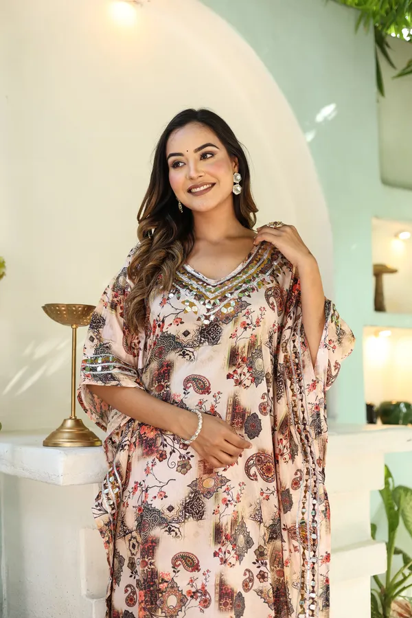 Chinnon_Regular_Fit_Solid_Kaftan_And_Pant_Set_For_WomenChinnon_Regular_Fit_Solid_Kaftan_And_Pant_Set_For_Women