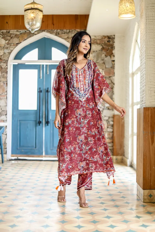Maroon_Chinnon_Regular_Fit_Solid_Kaftan_And_Pant_Set_For_Women