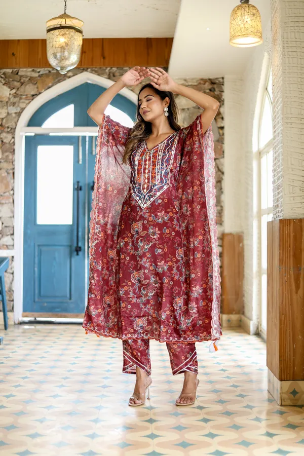 Maroon_Chinnon_Regular_Fit_Solid_Kaftan_And_Pant_Set_For_Women